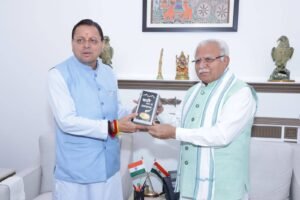 सीएम धामी ने उत्तराखंड का उत्पाद बद्री गाय घी भी उपहार स्वरूप भेंट किया