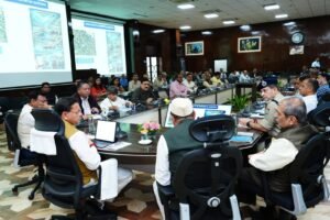 सीएम धामी ने सचिवालय में चारधाम यात्रा-2026 की तैयारियों को लेकर उच्च स्तरीय बैठक की