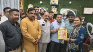 महापौर दीपक बाली द्वारा नौ और सड़कों का शिलान्यास 