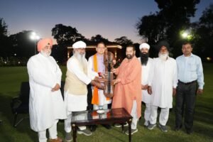 सीएम धामी से शासकीय आवास पर सिख समुदाय के प्रतिनिधिमंडल ने भेंट की