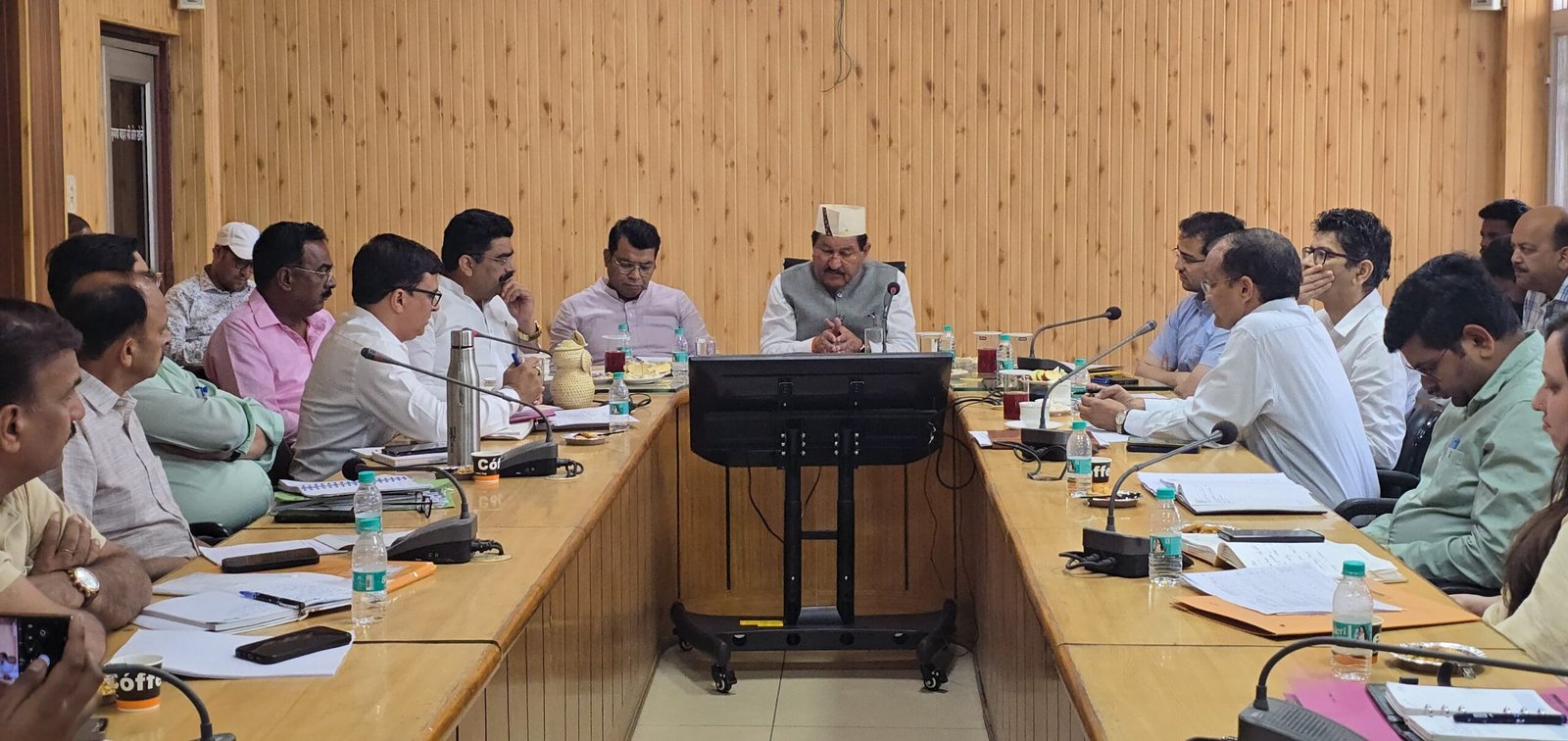 ग्राम्य विकास के विभिन्न योजना कार्यो की समीक्षा