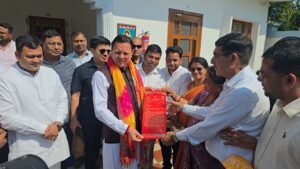 मुख्यमंत्री पुष्कर सिंह धामी ने शुक्रवार को अपने खटीमा भ्रमण