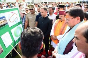 सीएम धामी ने पिथौरागढ़ में श्री सुरेंद्र वल्दिया स्पोर्ट्स स्टेडियम में विकसित नई खेल सुविधाओं का निरीक्षण किया