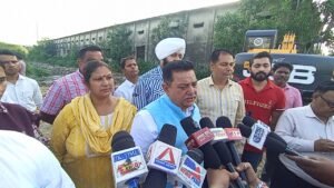 शहर के बड़े-बड़े नालों की सफाई का काम शुरू हो गया
