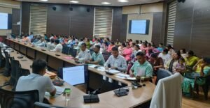 तीन पालियों में द्वितीय चरण का प्रशिक्षण दिया