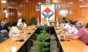 सीएम धामी ने सचिवालय में उच्चस्तरीय बैठक आयोजित की