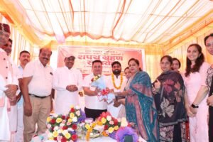 गढ़ीनेगी के नवनिर्वाचित चेयरमैन व सभासदों ने ली शपथ : नए बोर्ड को विकास में देंगे पूरी मदद: दीपक बाली     