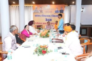 जनसेवा के लिए समर्पित धाकड़ धामी