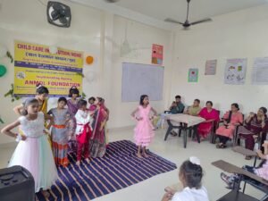 दिव्यांग बच्चों के स्पेशल स्कूल में हर्षोल्लास से मनाई गई श्रीकृष्ण जन्माष्टमी