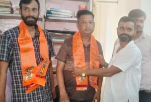 पीएम आवास में वरिष्ठ अधिवक्ताओं का सम्मान, लाभार्थियों ने बताई समस्याएं